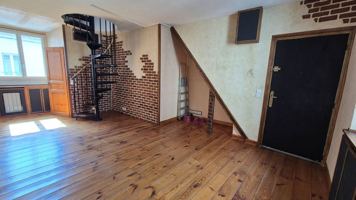 Appartement à BRIE-COMTE-ROBERT