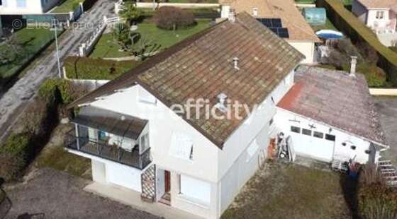 Maison 120 m² à Cour-Et-Buis  - photo 12