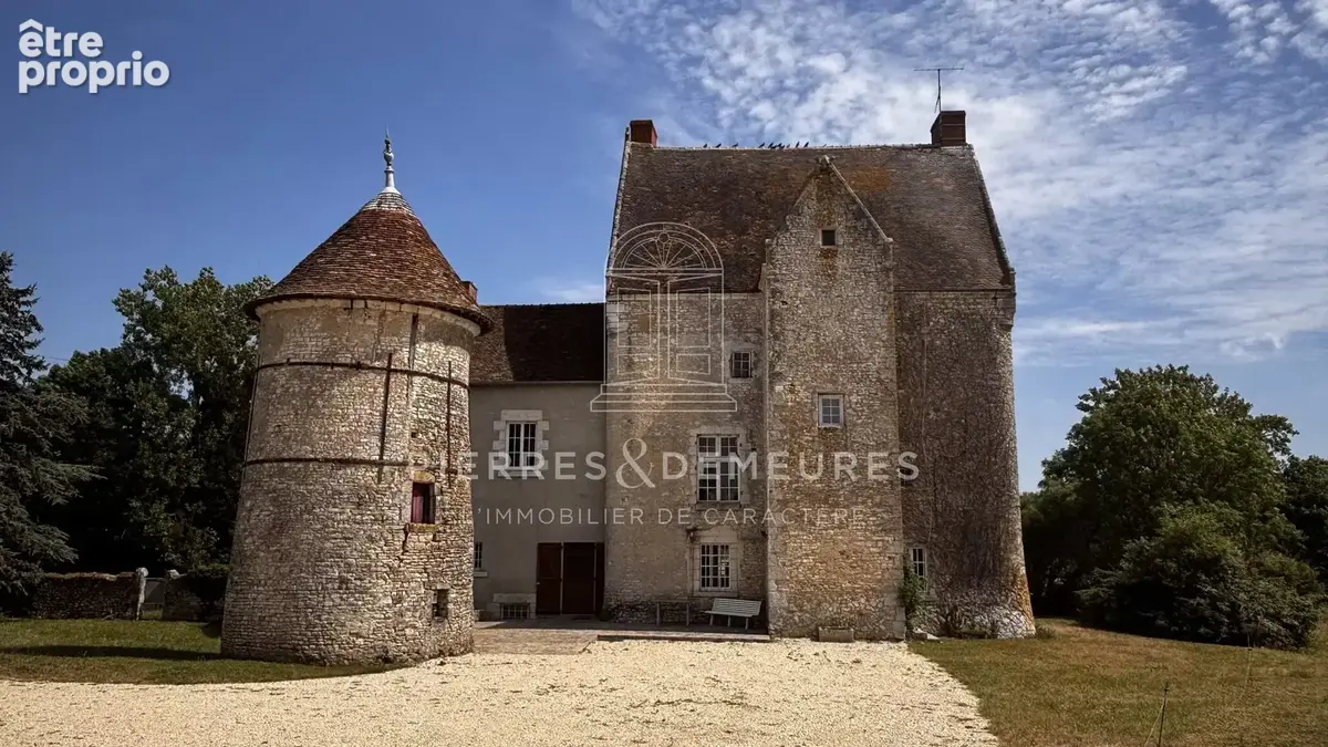 Manoir avec prairie  en bordure de riviere - photo 23