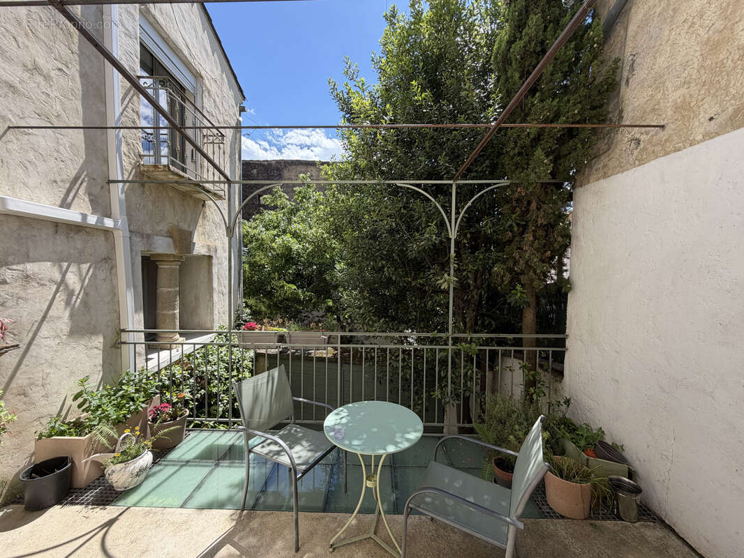 Maison à SAINT-QUENTIN-LA-POTERIE