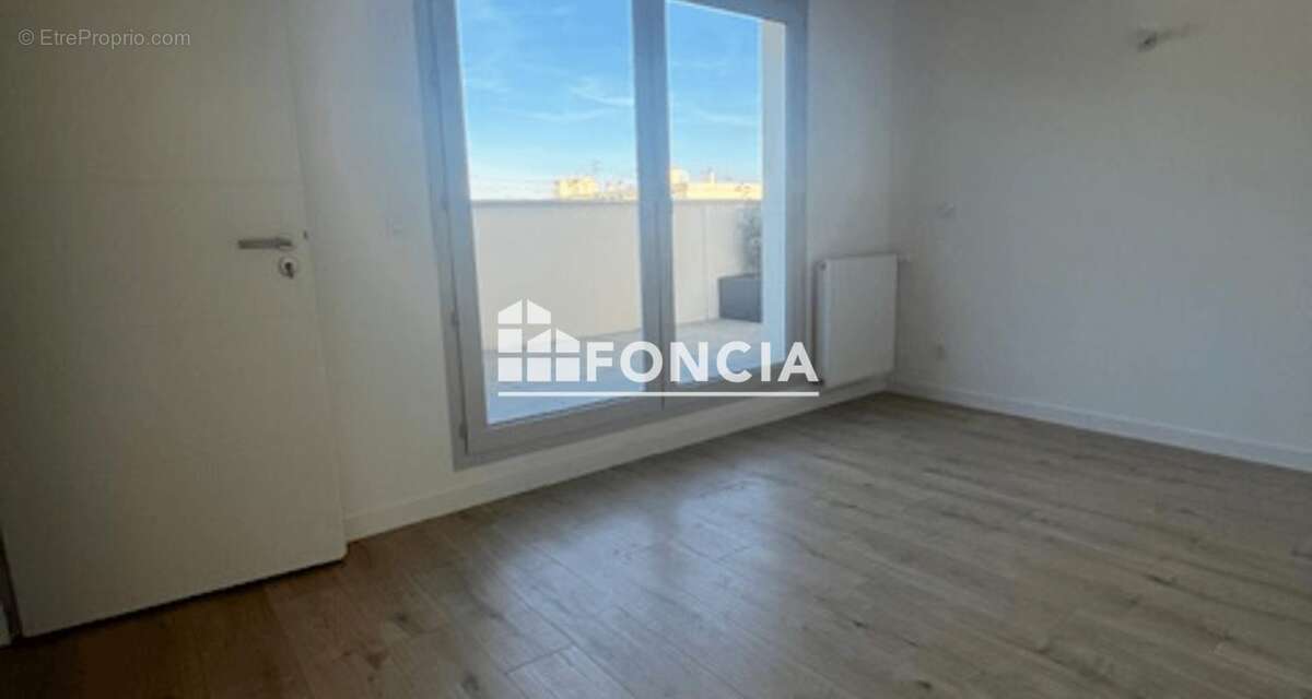 Appartement à RILLIEUX-LA-PAPE