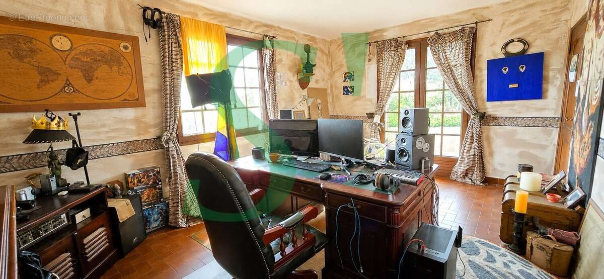 Maison 253 m² à Gisors  - photo 10