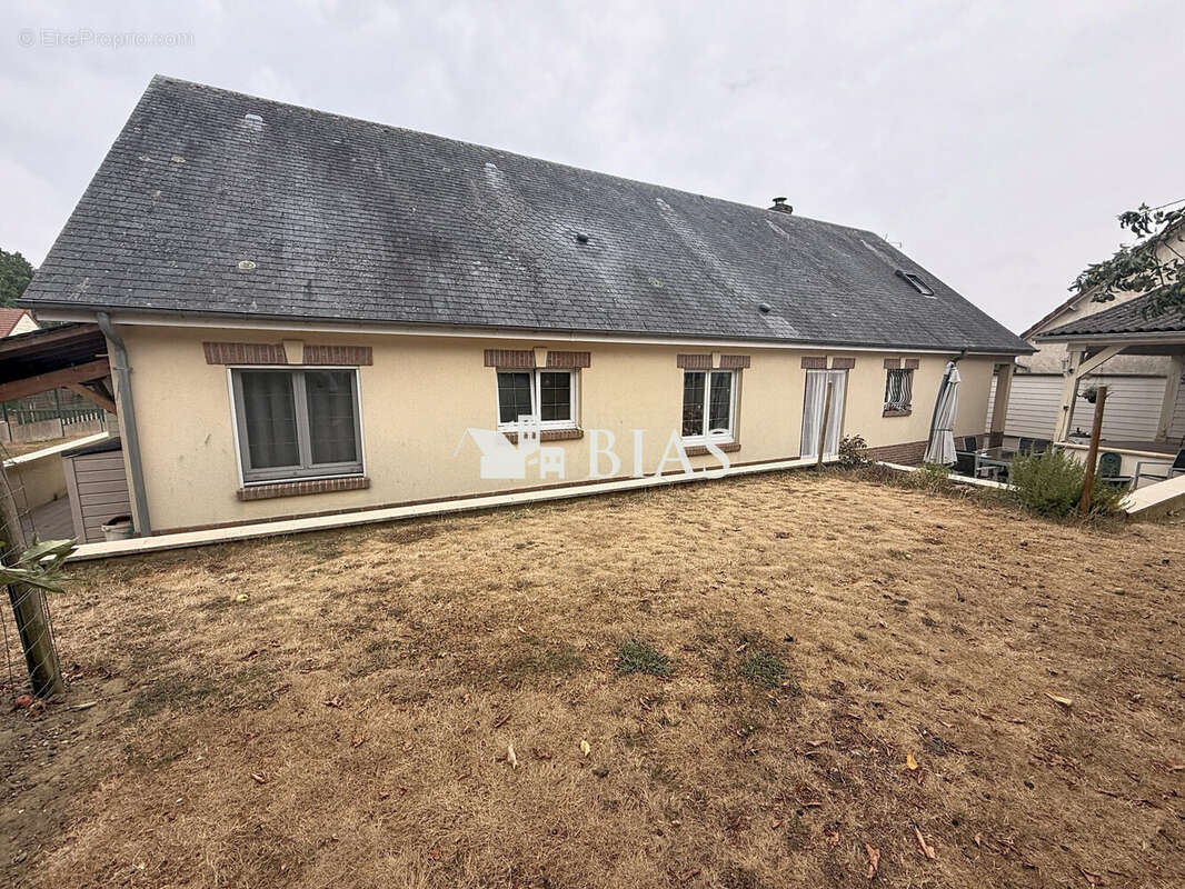 Maison 140 m² à Forges-Les-Eaux  - photo 2