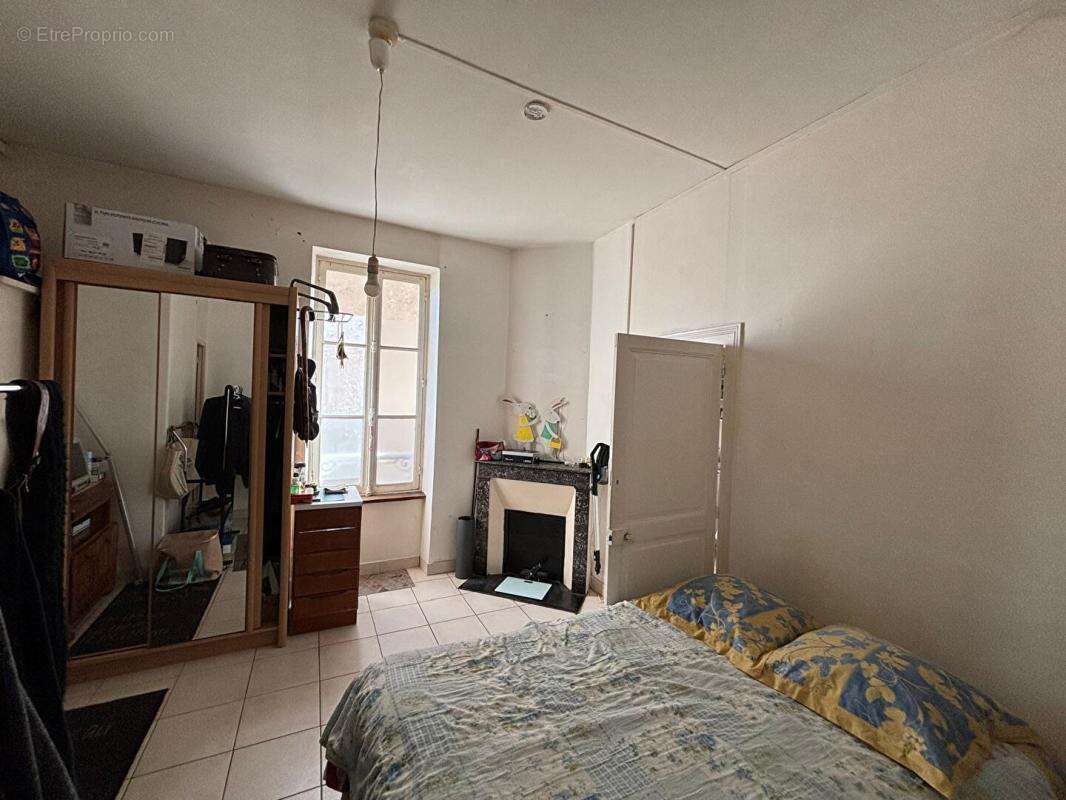 Appartement à LA CHARITE-SUR-LOIRE