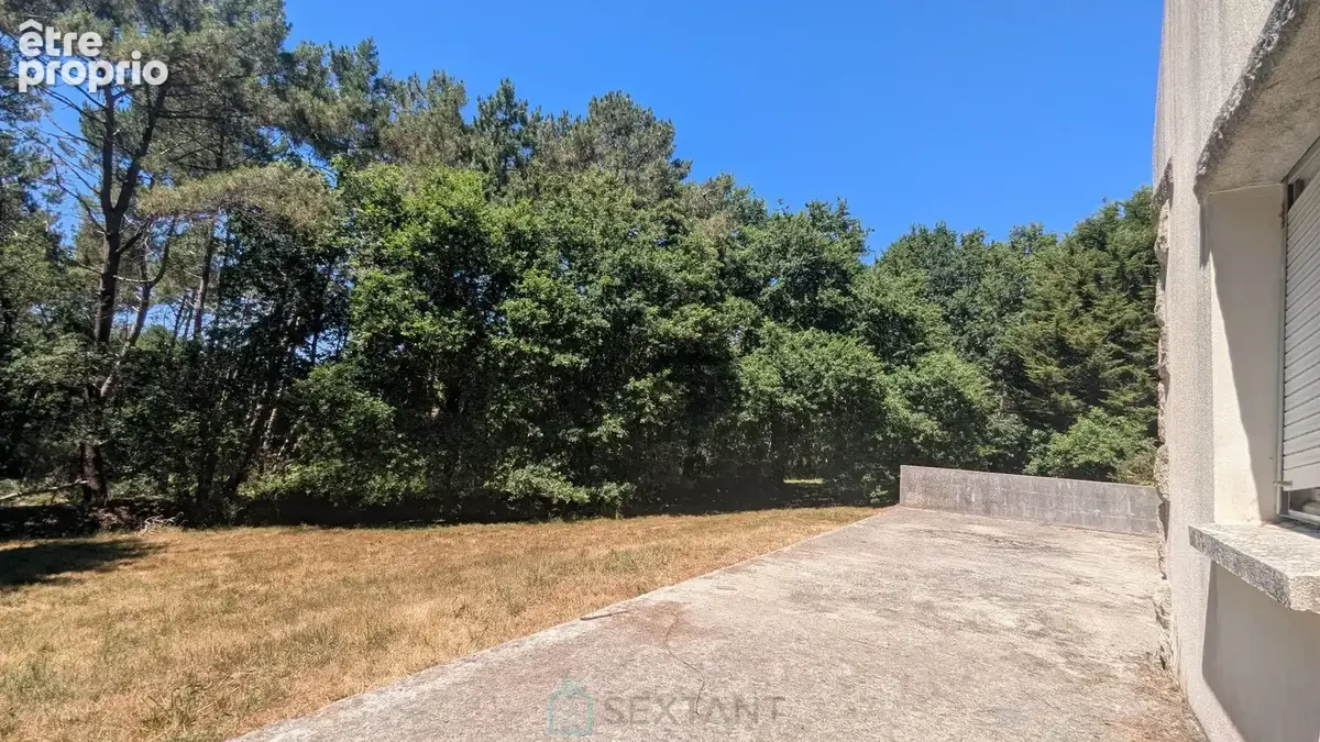 Maison familiale de 5 chambres à rénover  Sous-sol complet  Terrain de 8 291 m²  À 1,6 km de la Petite Mer de Gâvres - photo 3