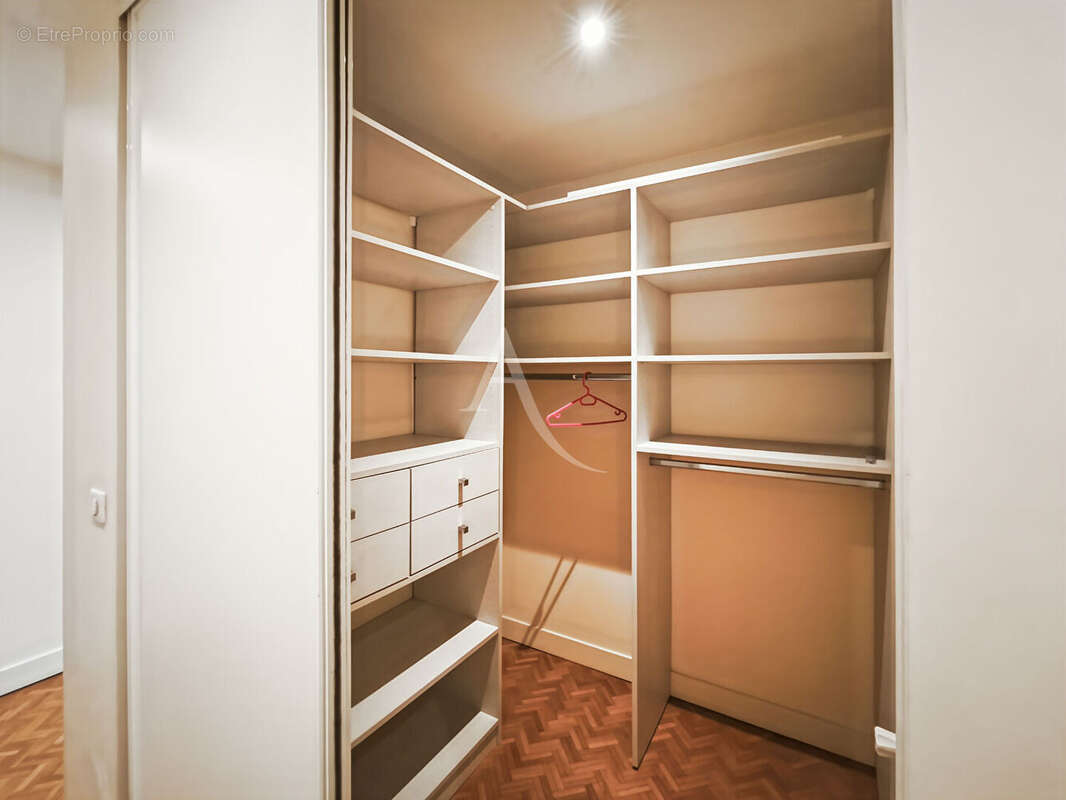 Paris 17ème - 3 Pièces avec jardin de 38 M² - Courcelles - photo 14
