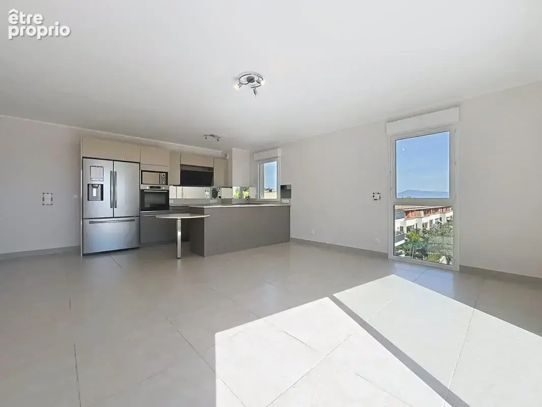 Appartement Villeneuve Les Avignon 4 pièce(s) 89m2 - photo 3
