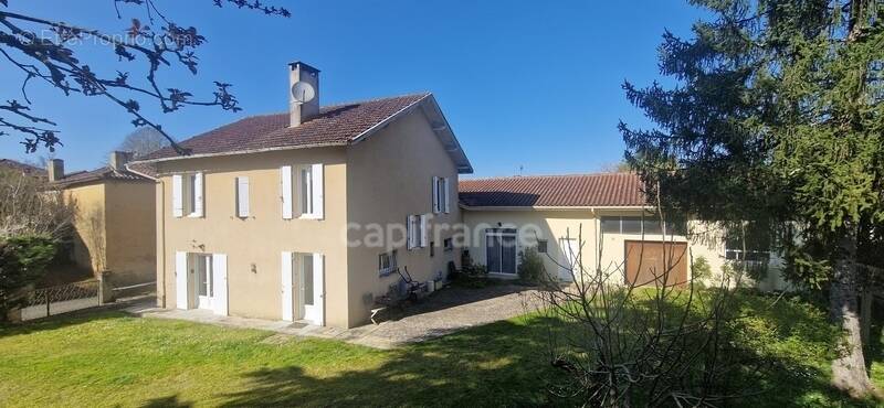 Maison à CAMPAGNE-D&#039;ARMAGNAC