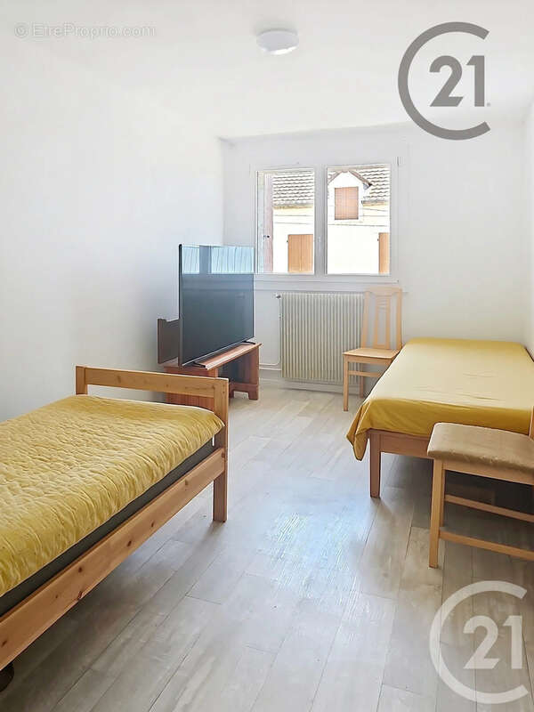 Maison 97 m² à Saint-Cyr-Les-Colons  - photo 8