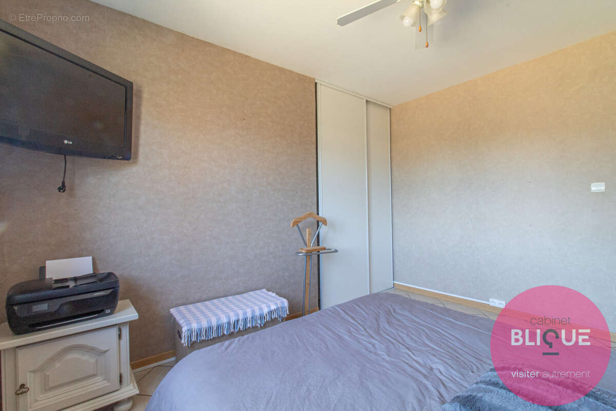Plain-pied, grand jardin et garages xxl : ici, l'espace a pris ses aises ! - photo 20