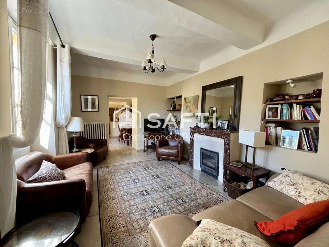 Photo 2 - Maison à LA BASTIDE-DES-JOURDANS