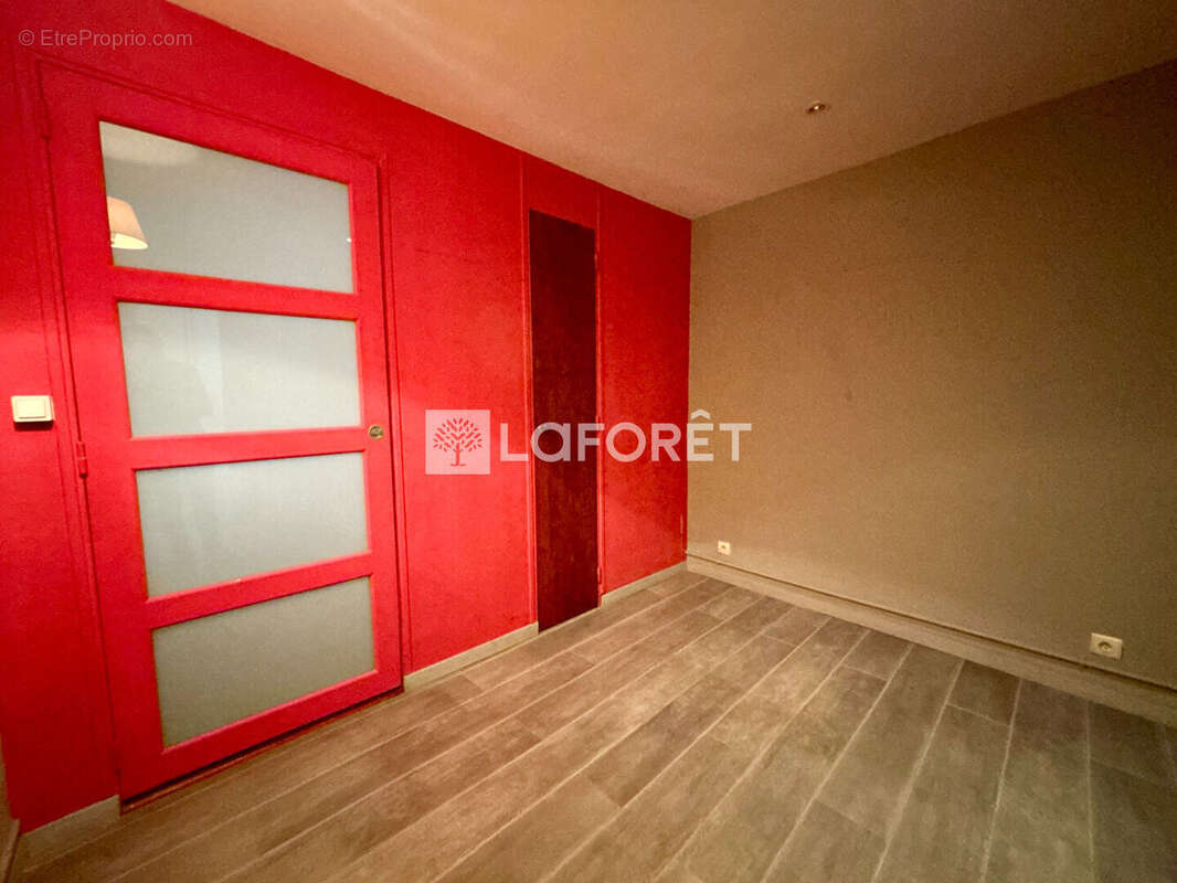 Commerce à MARSEILLE-1E