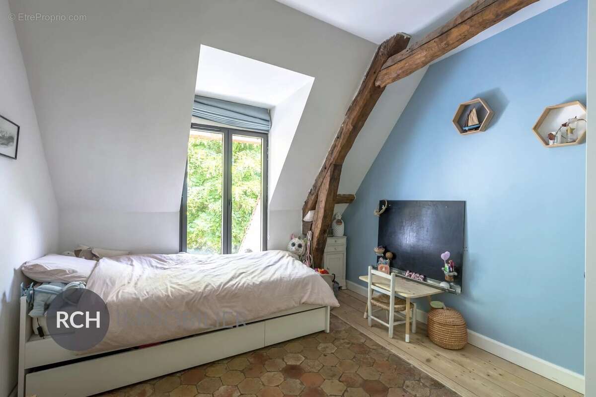Exclusivité - Jouars-Pontchartrain - Charmante maison ancienne avec belle vue dégagée - photo 13