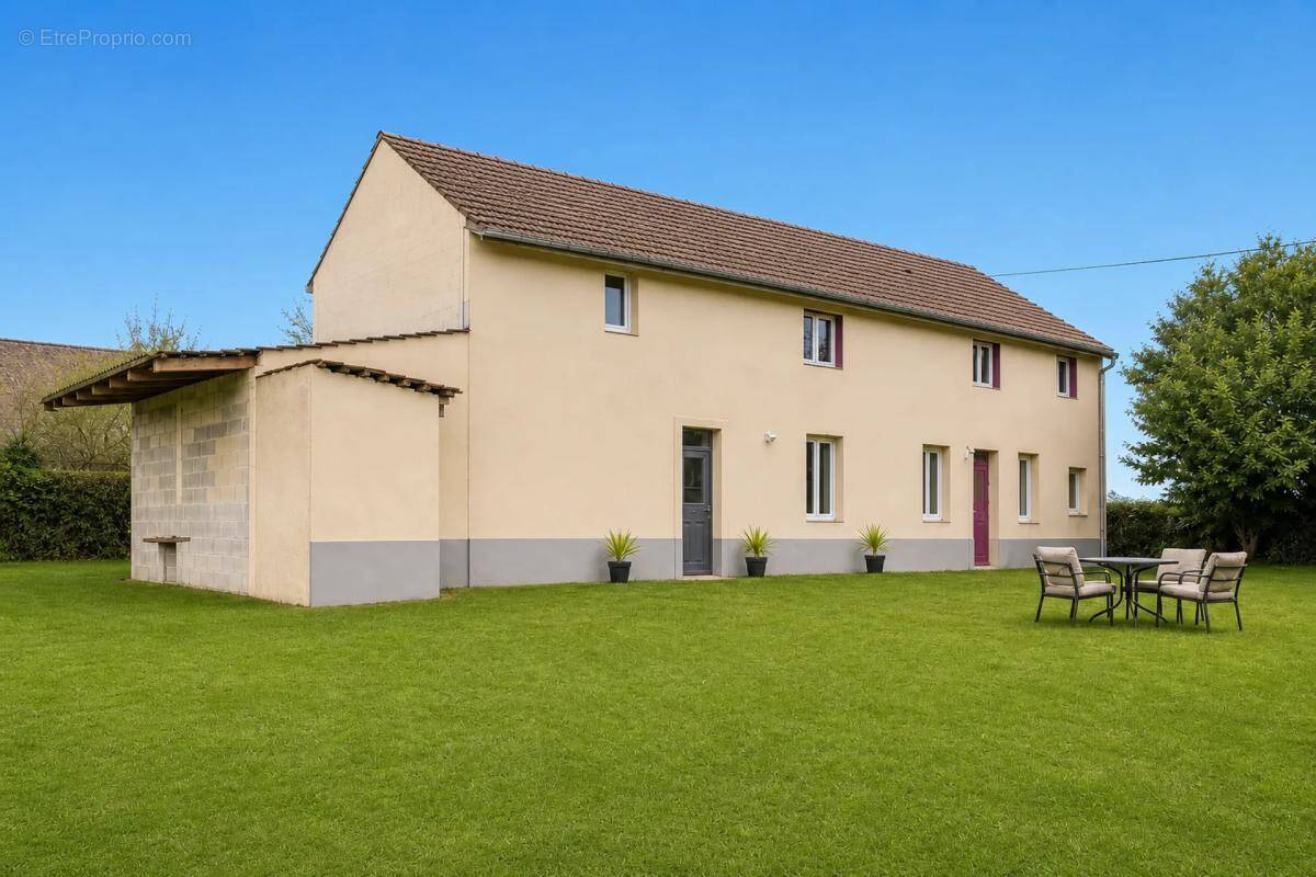 Maison à CONTEVILLE