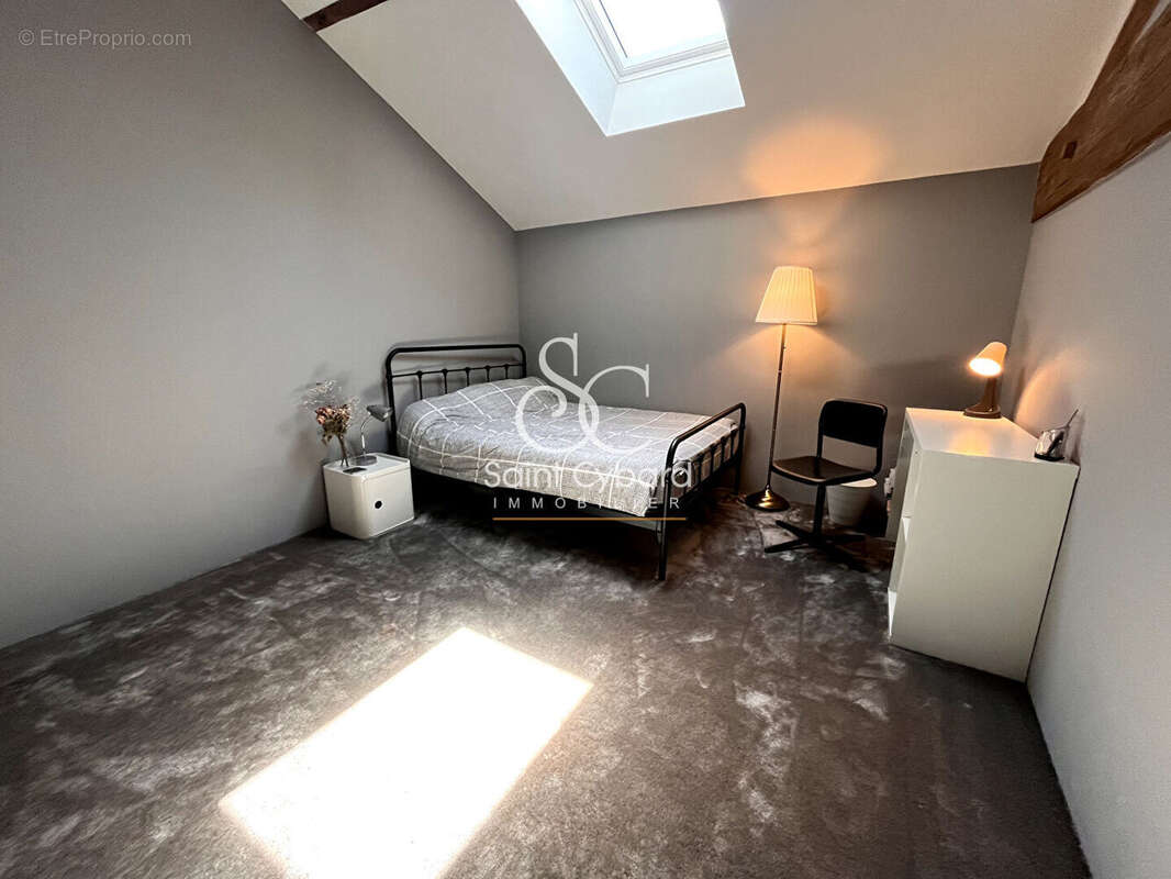 Loft rénové - Plateau Angoulême avec piscine - photo 13