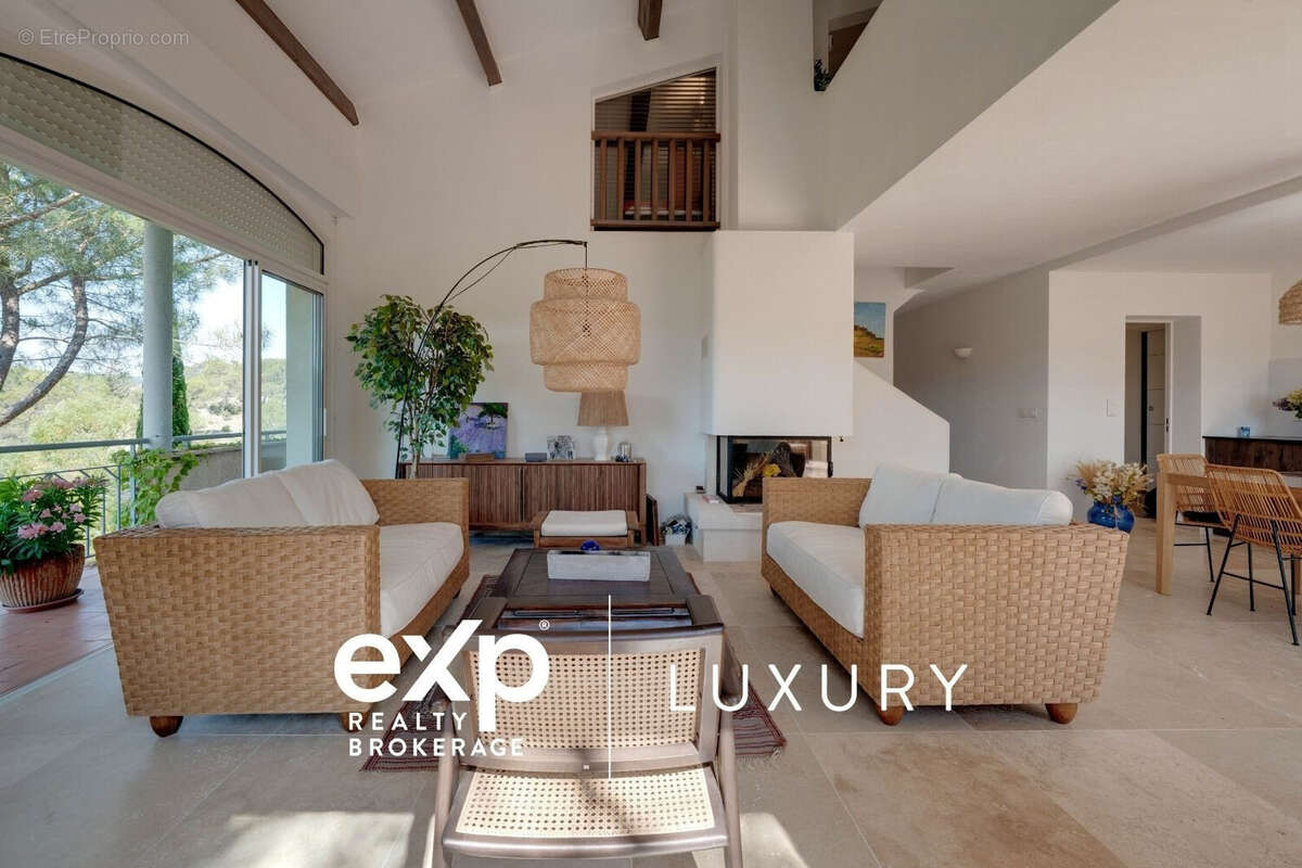 Maison à ESPARRON-DE-VERDON