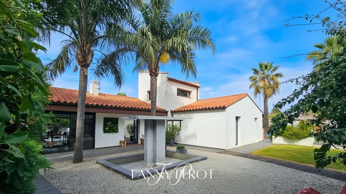 Exceptionnelle villa de 205m² + terrain constructible à Saint-Cyprien - photo 18