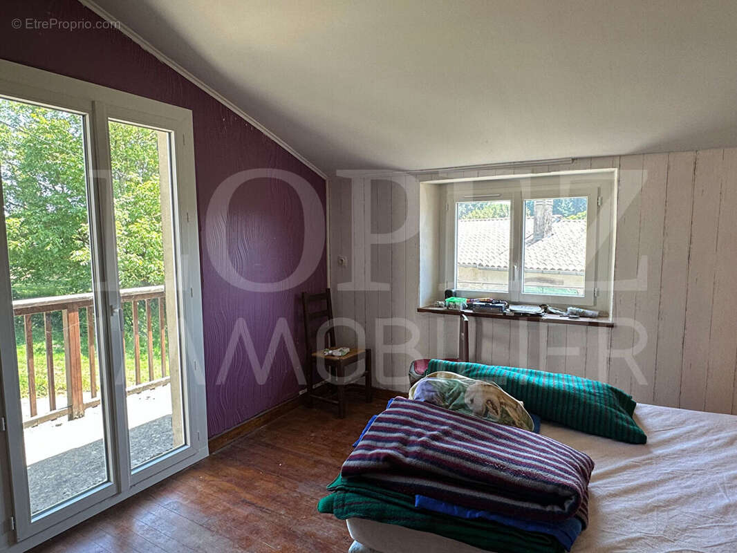 Maison à SAINT-AMANS-VALTORET