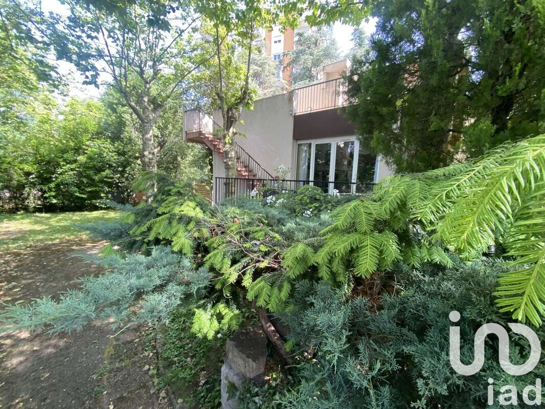 Photo 3 - Maison à SAINT-ETIENNE