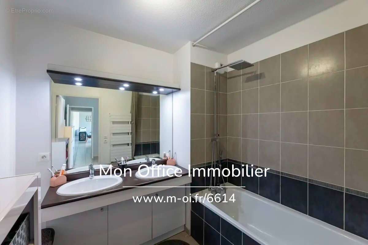 Référence : 6614-NZW. - (SOUS COMPROMIS) Appartement 3 pièces - terrasse, box - photo 5