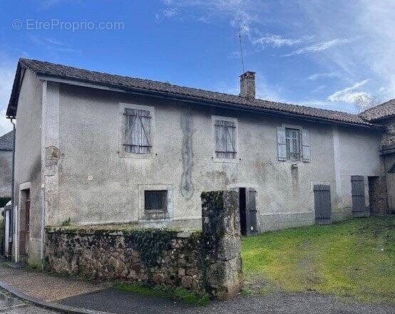 Maison à VAYRES