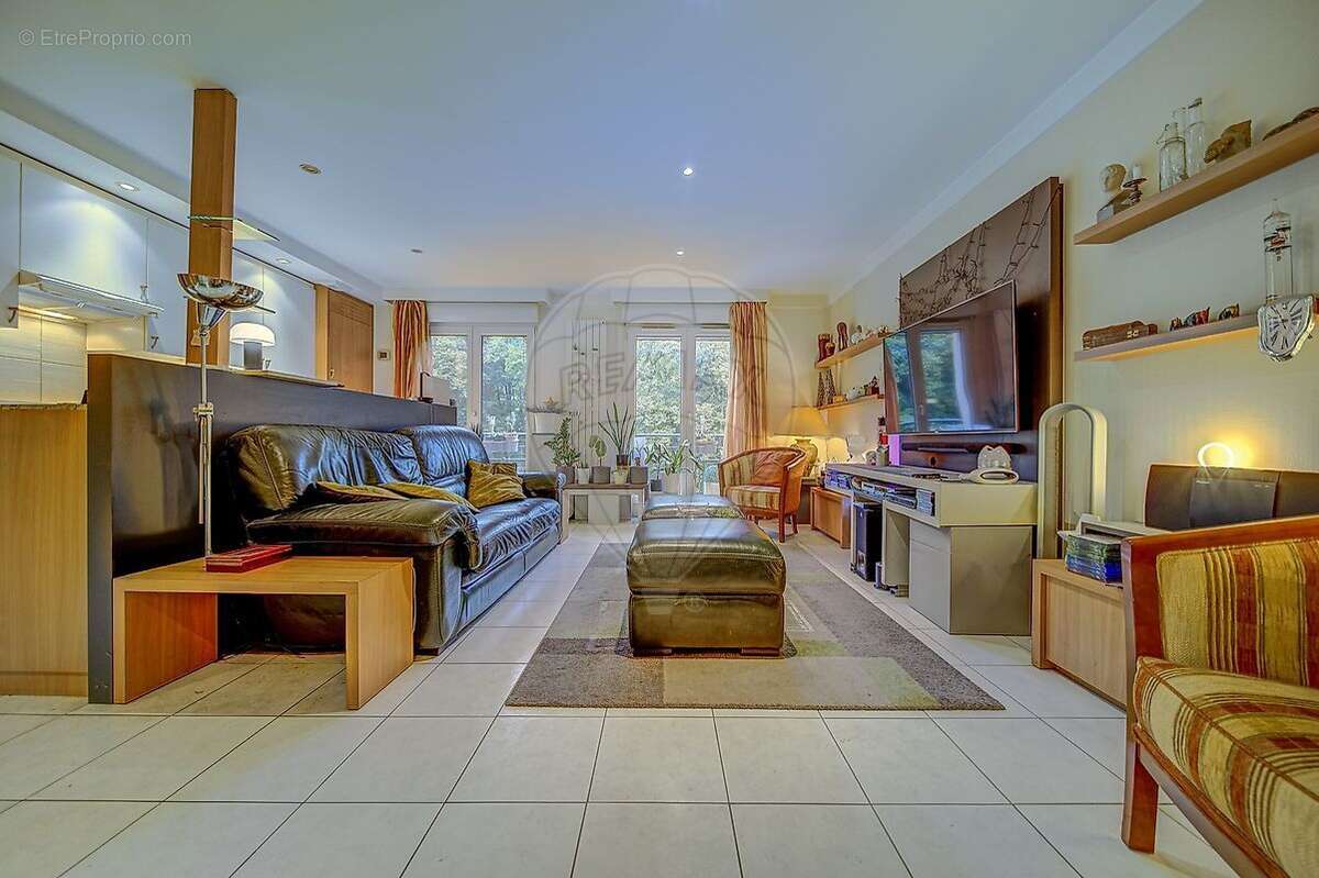 Appartement à ARS-SUR-MOSELLE