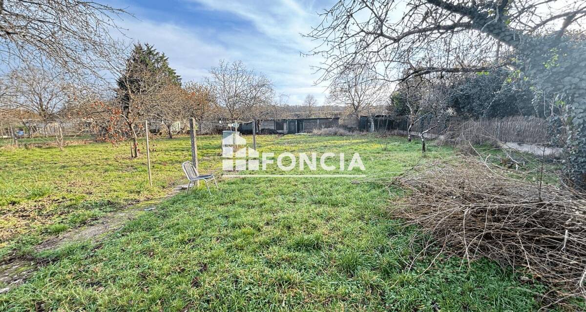 Terrain à BALLAN-MIRE