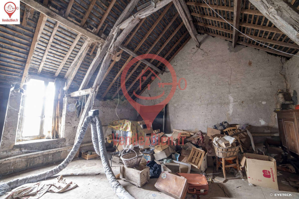 Maison à SAINTE-SOLANGE