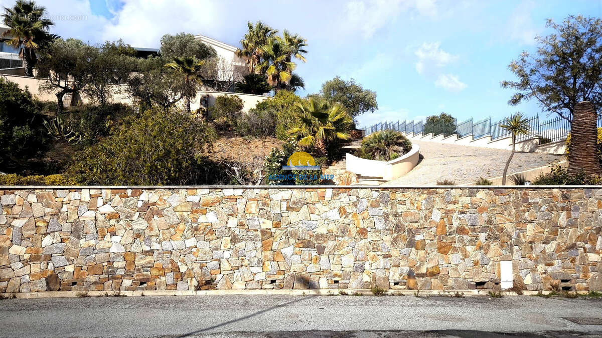 Maison à FREJUS