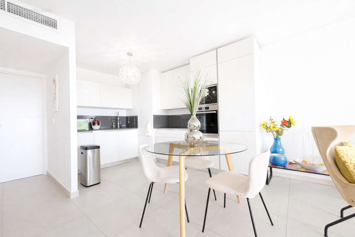Appartement à ROQUEBRUNE-CAP-MARTIN