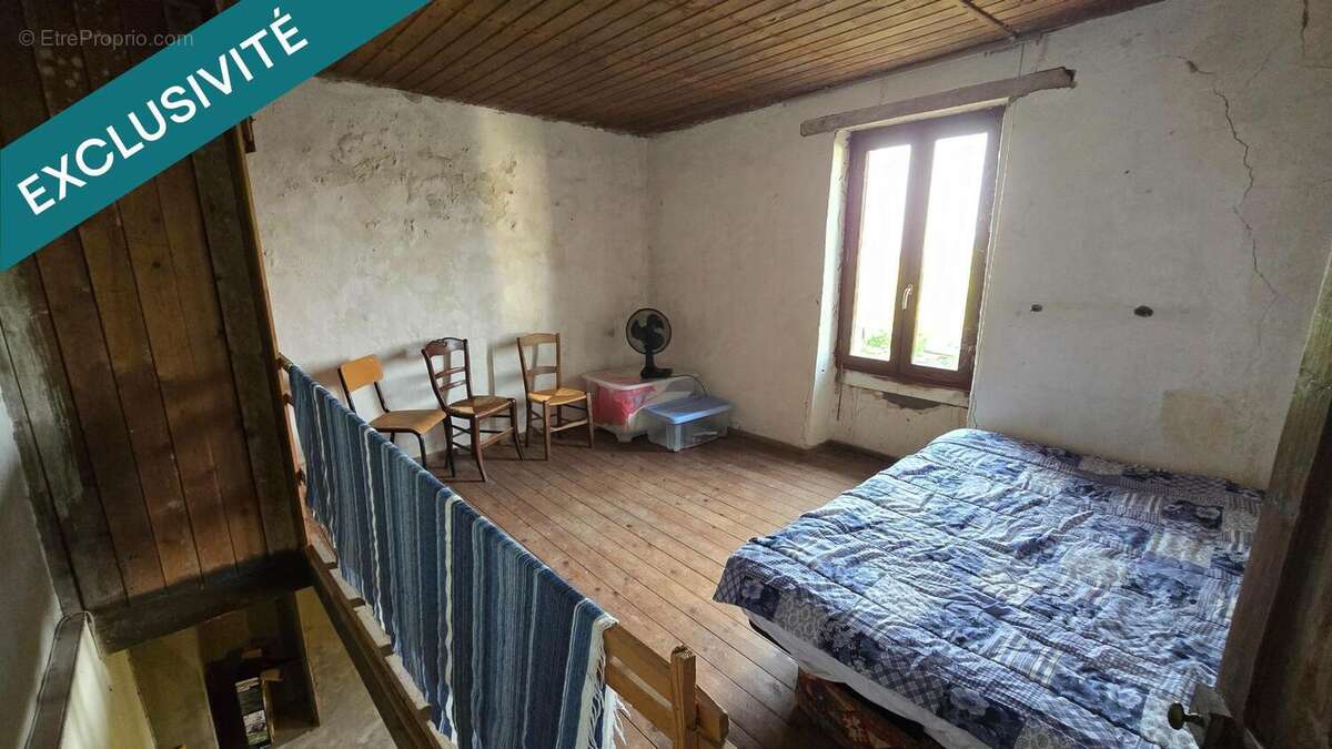 Maison 162 m² à Adriers  - photo 6