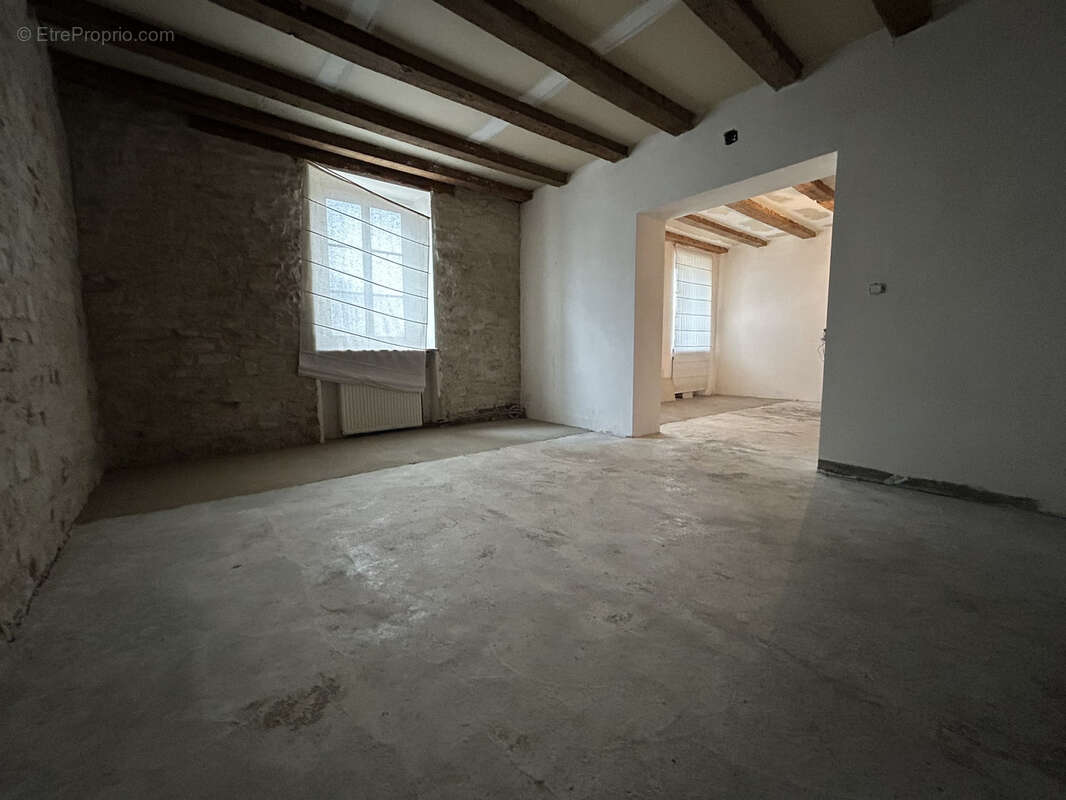 Maison à GROSTENQUIN