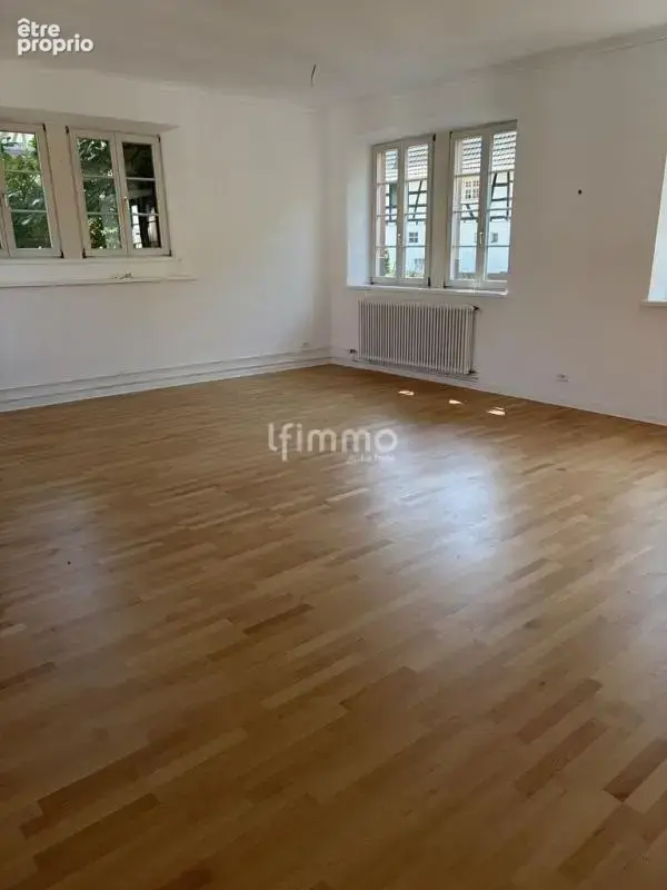 Ancienne école historique entièrement rénovée de 600 m² - photo 6