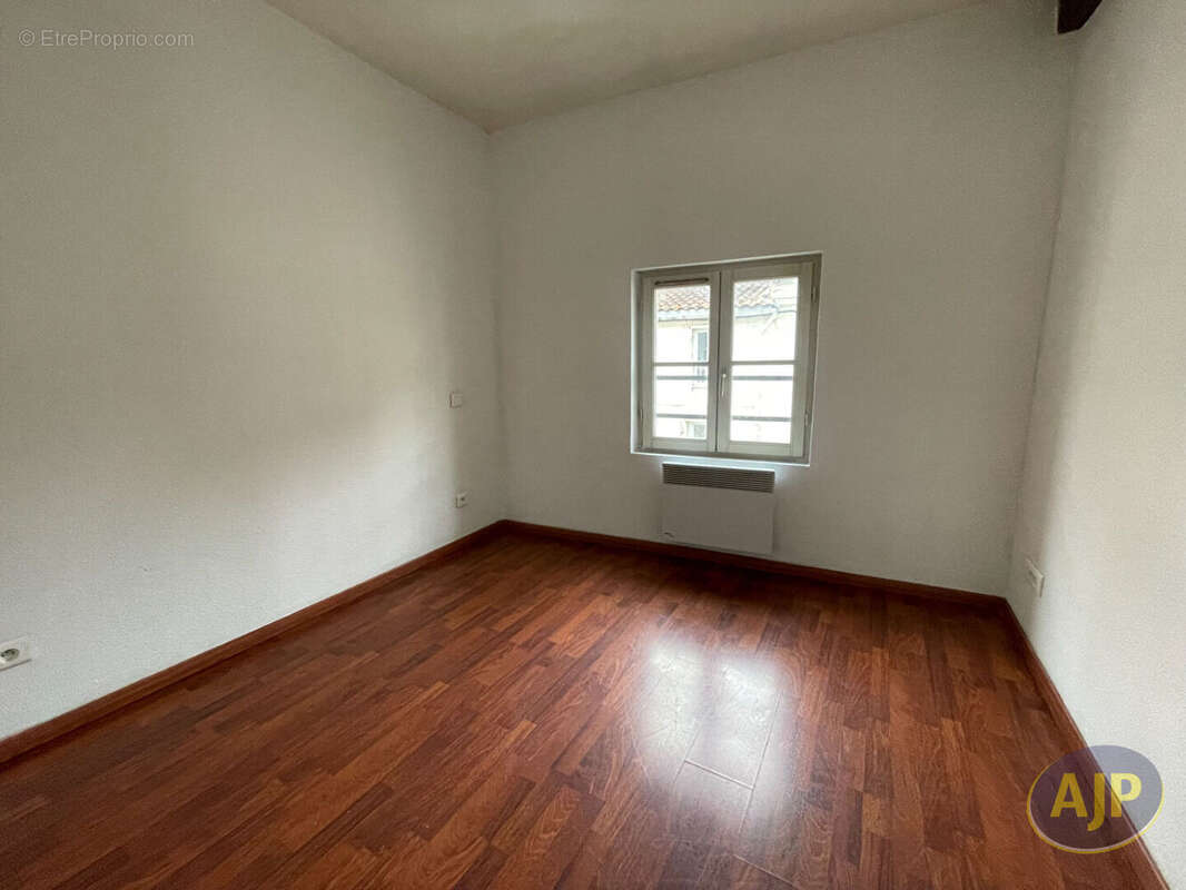 Appartement à SAINTES