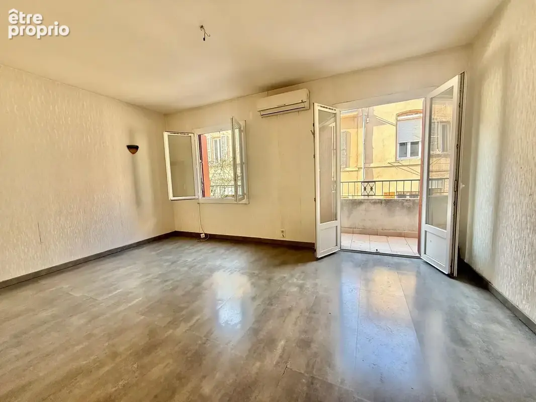 5e Baille. Maison T2 élevée sur un garage de 60m2 - photo 3
