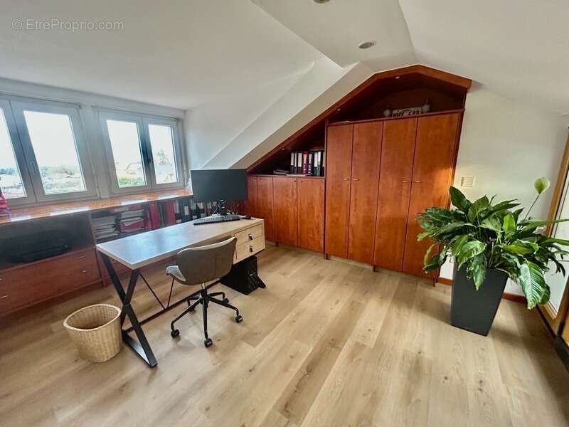 Maison à PERS-JUSSY