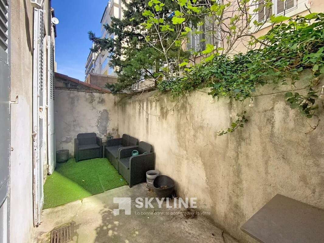 Appartement à MARSEILLE-6E