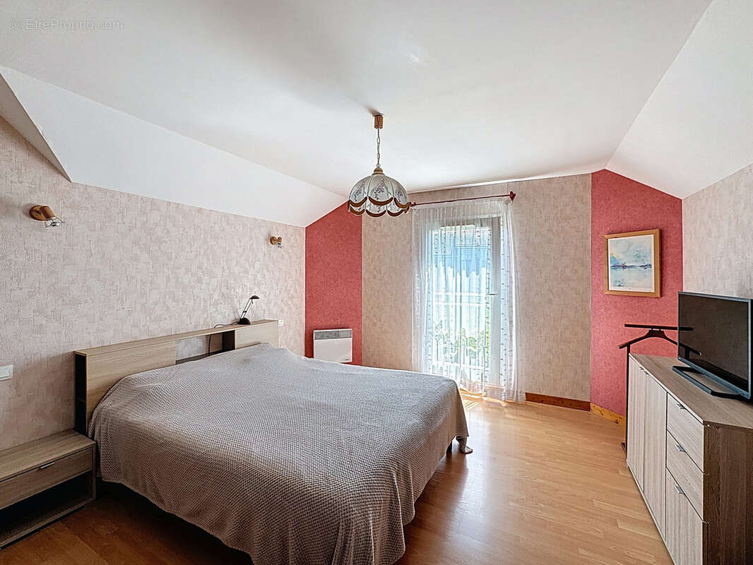 Maison à FRAHIER-ET-CHATEBIER