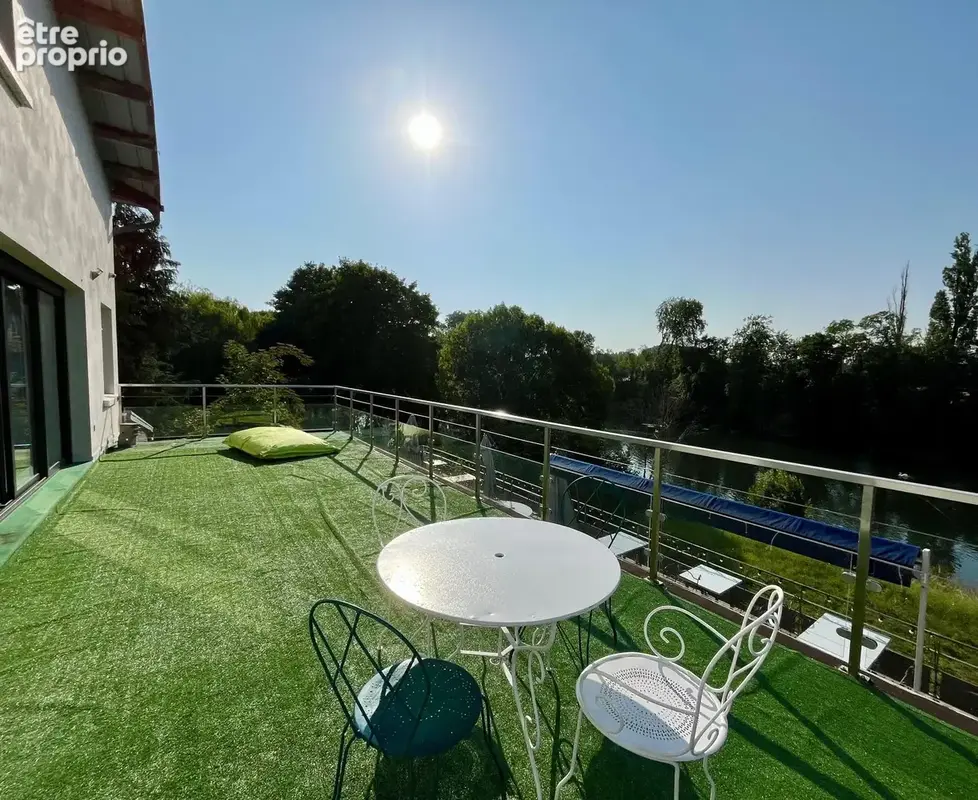 Appartement 5 pièces 153 m² à vendre à Saint-Hilaire-Saint-Mesmin (45160) - photo 2