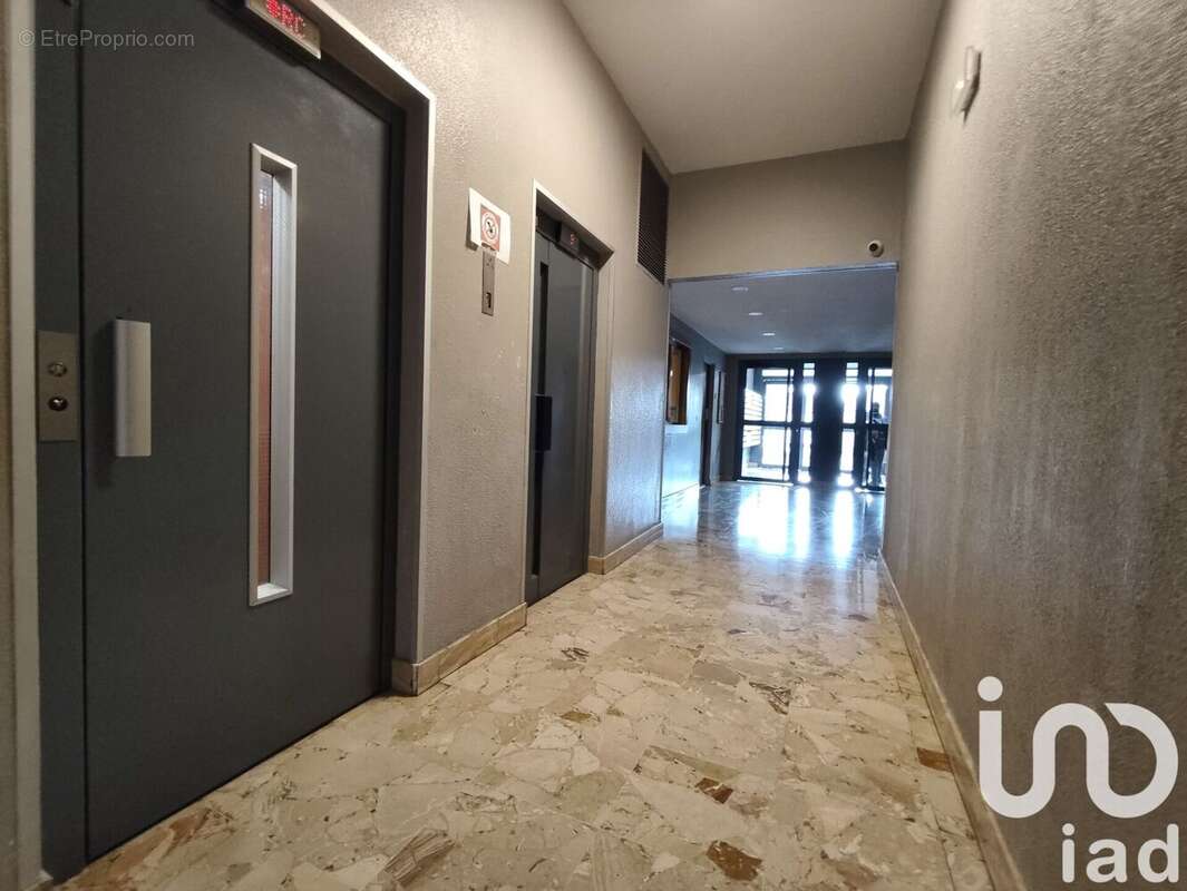 Photo 2 - Appartement à AUBERVILLIERS