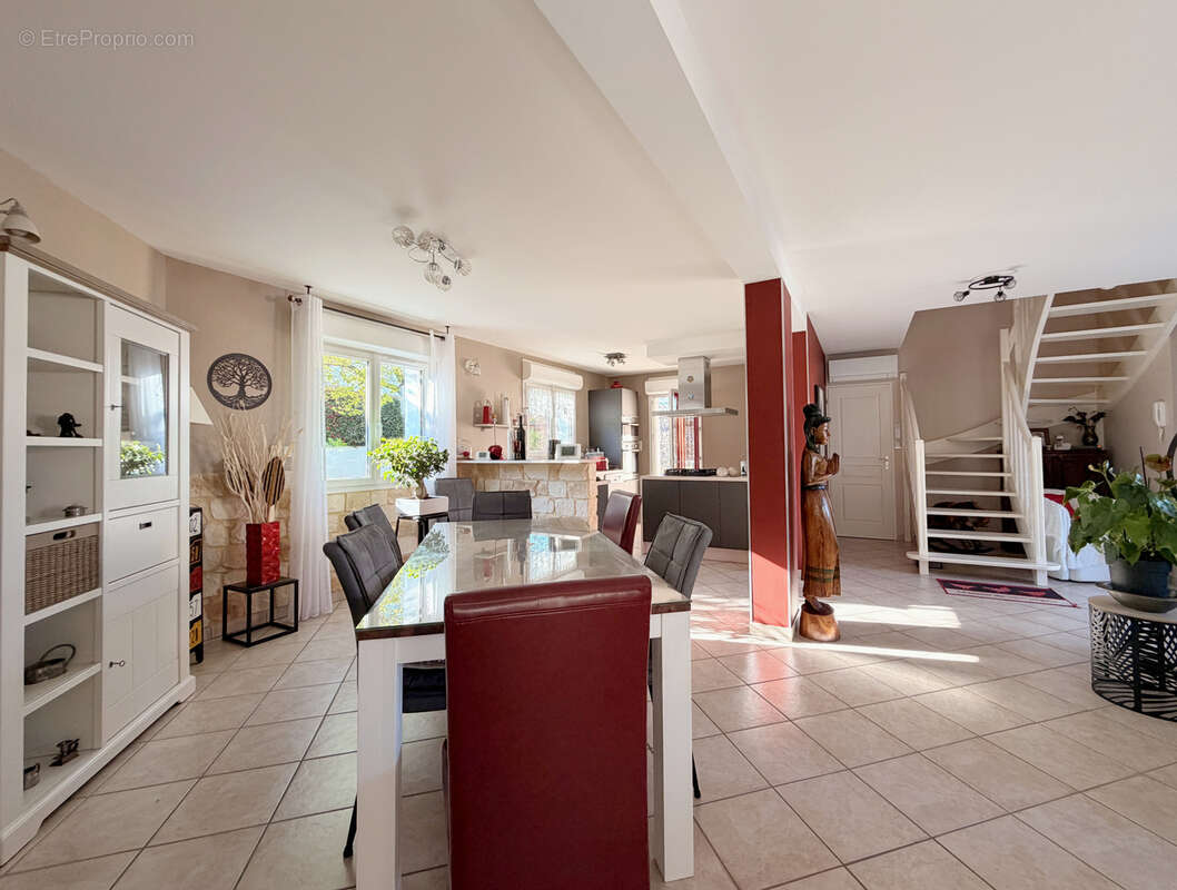 Maison à BOURGOIN-JALLIEU