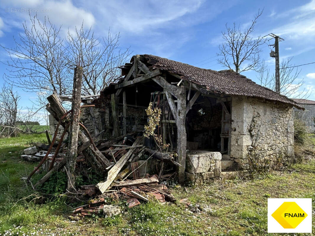Maison 820 m² à Cauzac  - photo 8