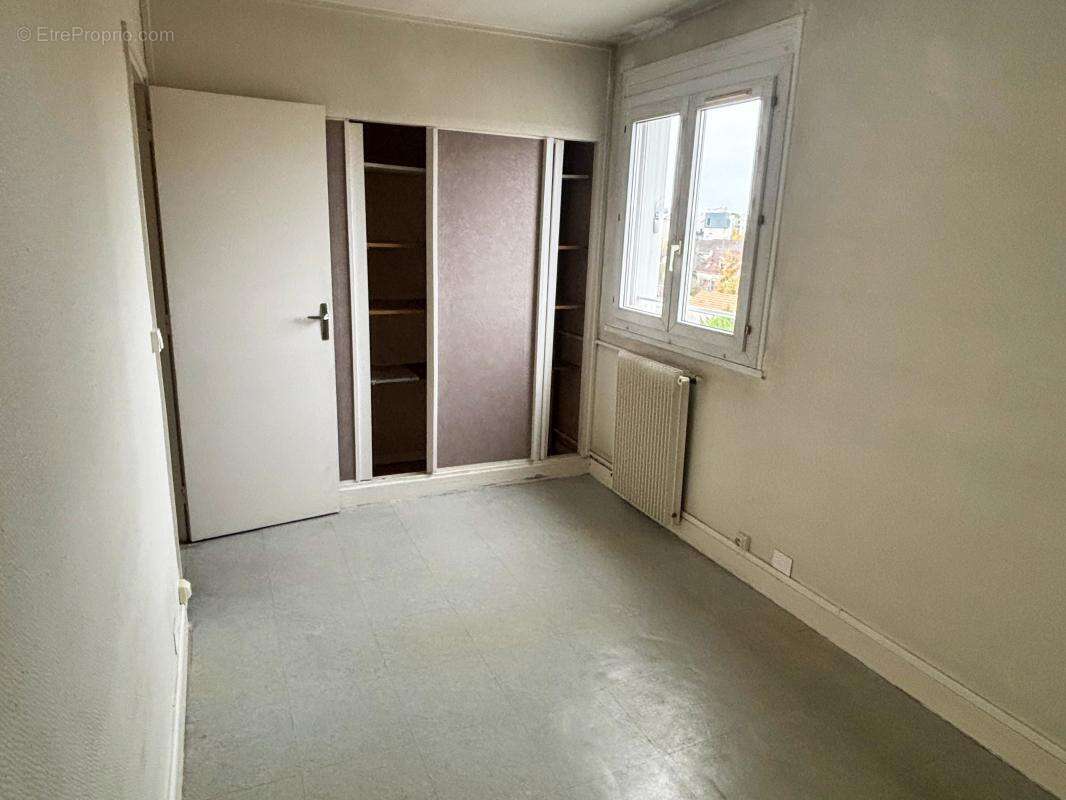 Appartement à SARTROUVILLE