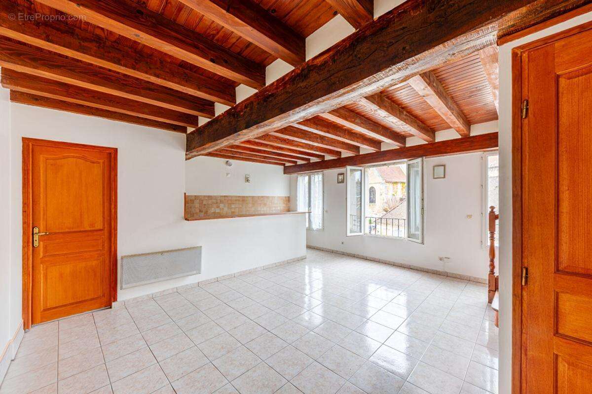 Appartement à MAGNY-EN-VEXIN