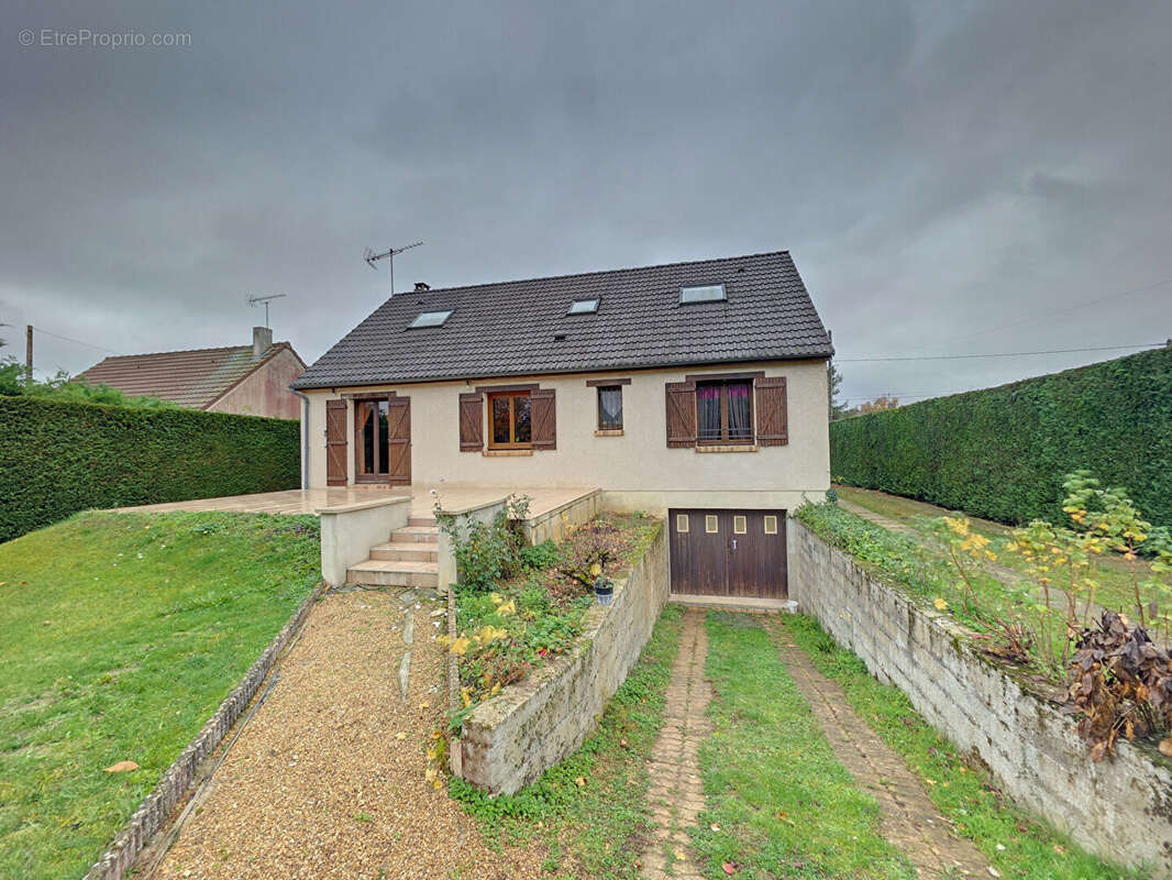 Maison à NOGENT-LE-ROI