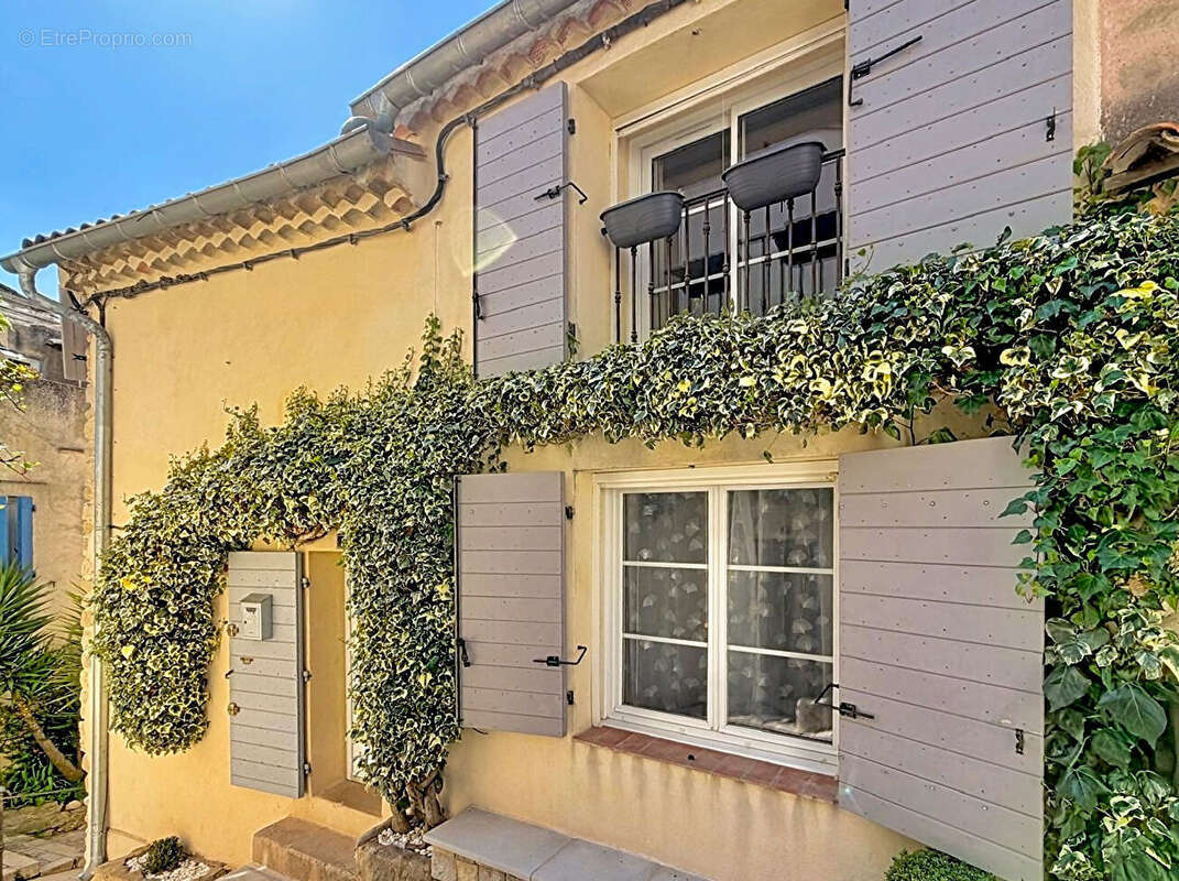 Maison à PUYLOUBIER