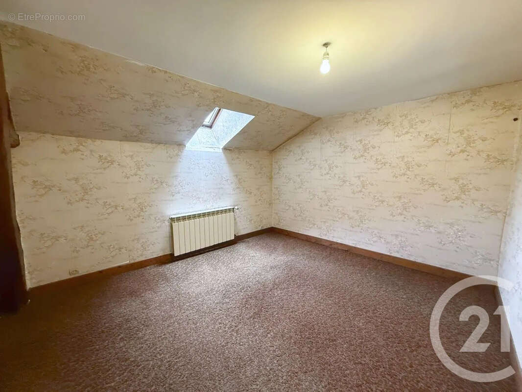 Maison à MALAY-LE-PETIT