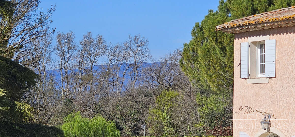 Maison à MEYRARGUES