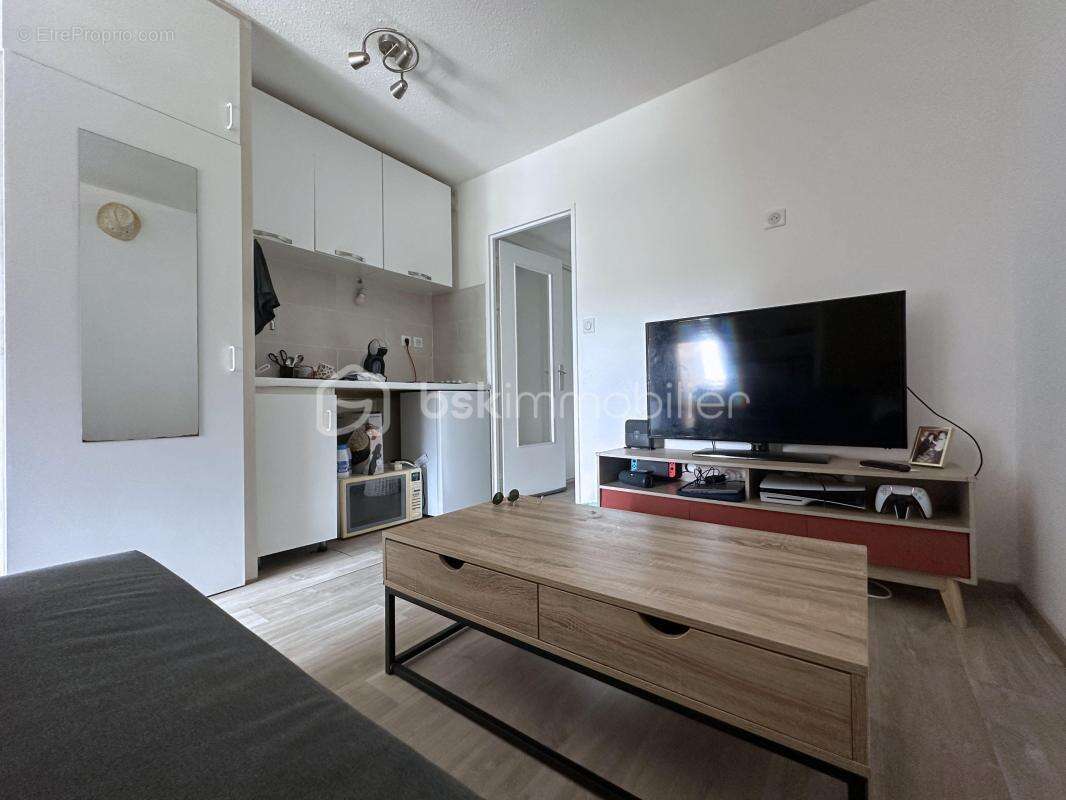 Studio rénové Port de HYERES - photo 2
