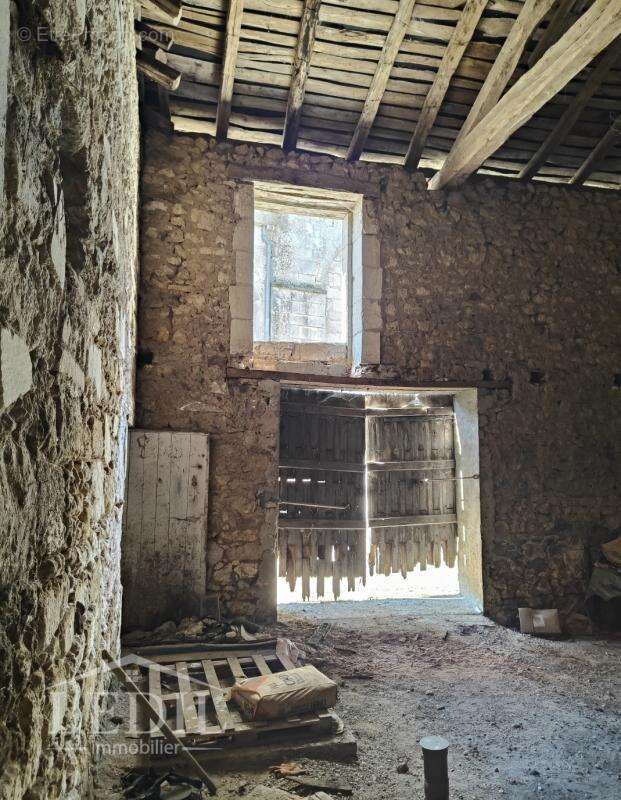 Maison à CREYSSAC